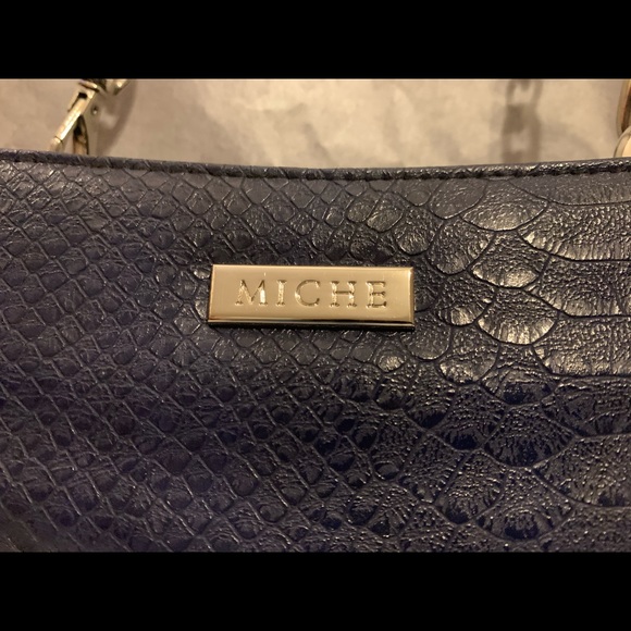 Purse - Picture 2 of 4